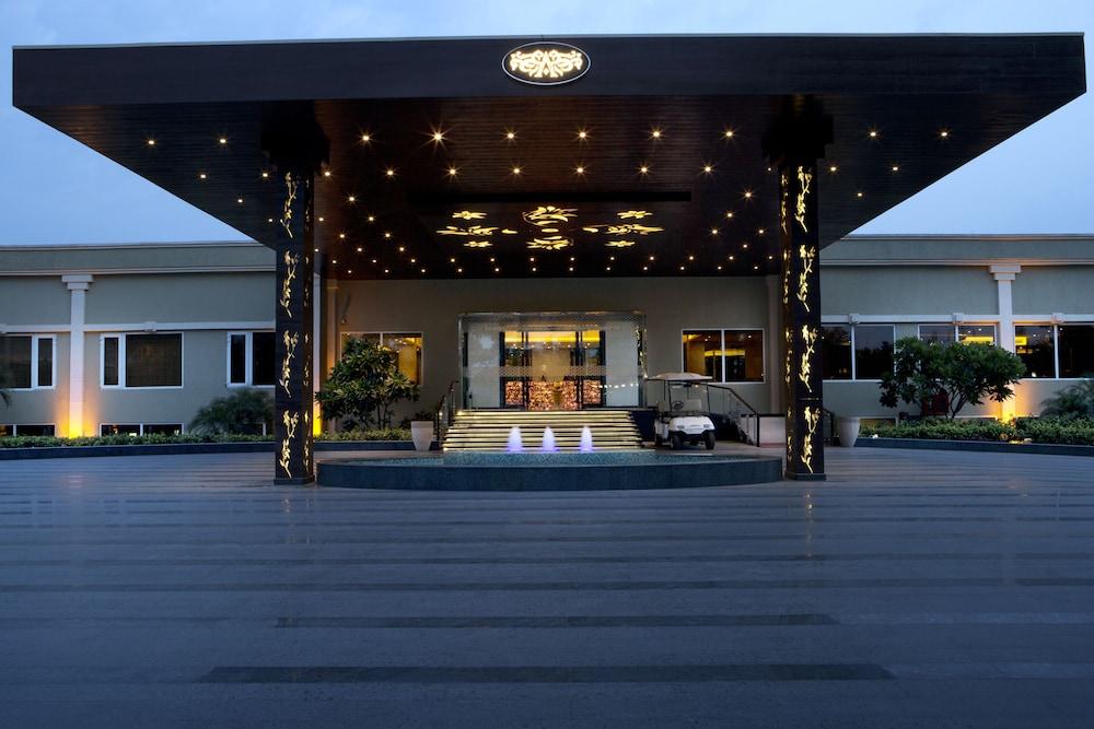 โรงแรมอาทริโอ คูร์เคาน์ ภายนอก รูปภาพ