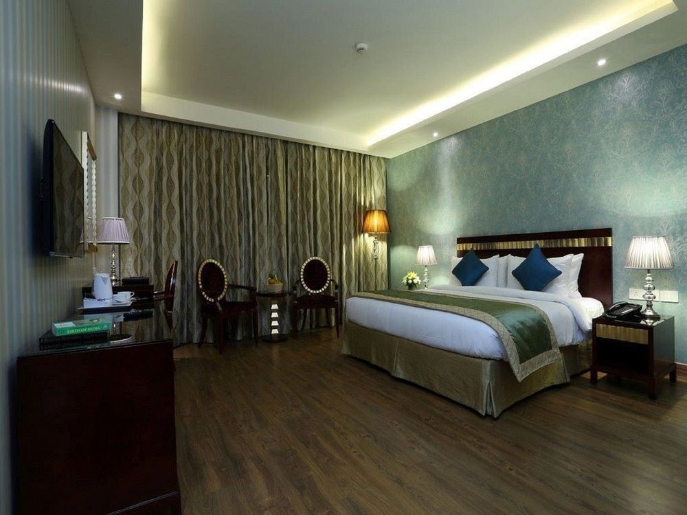 โรงแรมอาทริโอ คูร์เคาน์ ภายนอก รูปภาพ